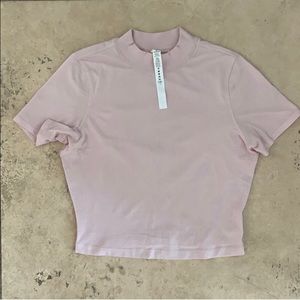 Lululemon crop top